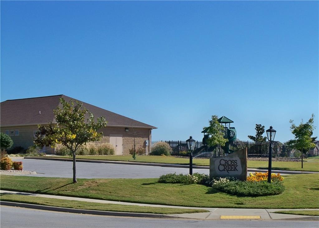 4915W Red MapleCT, Rogers, AR 72758