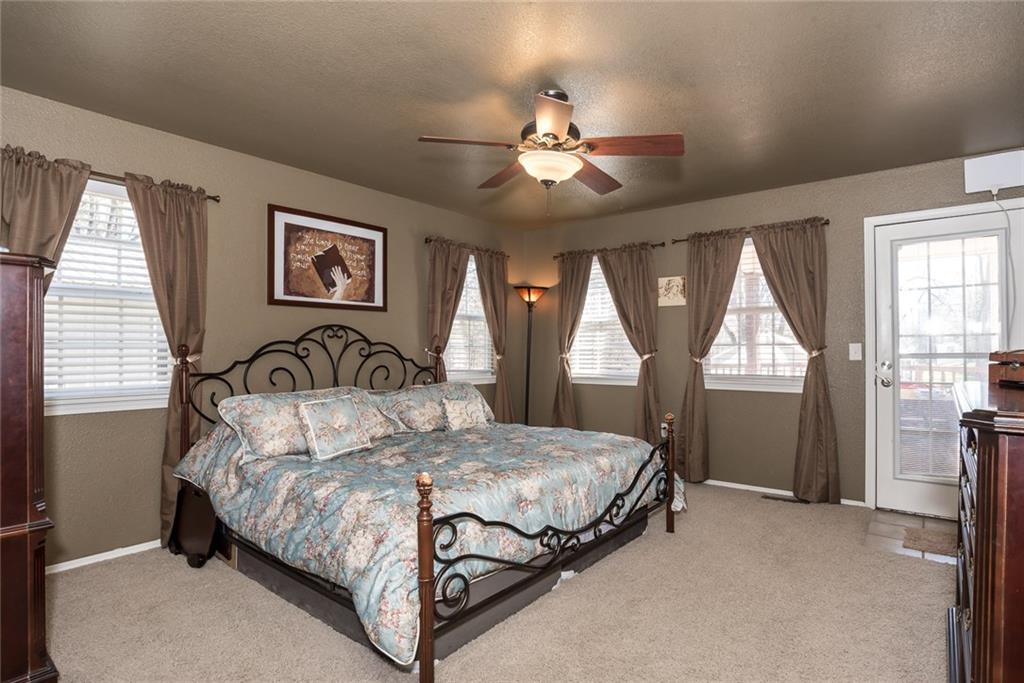 10186 MullinsLN, Rogers, AR 72758