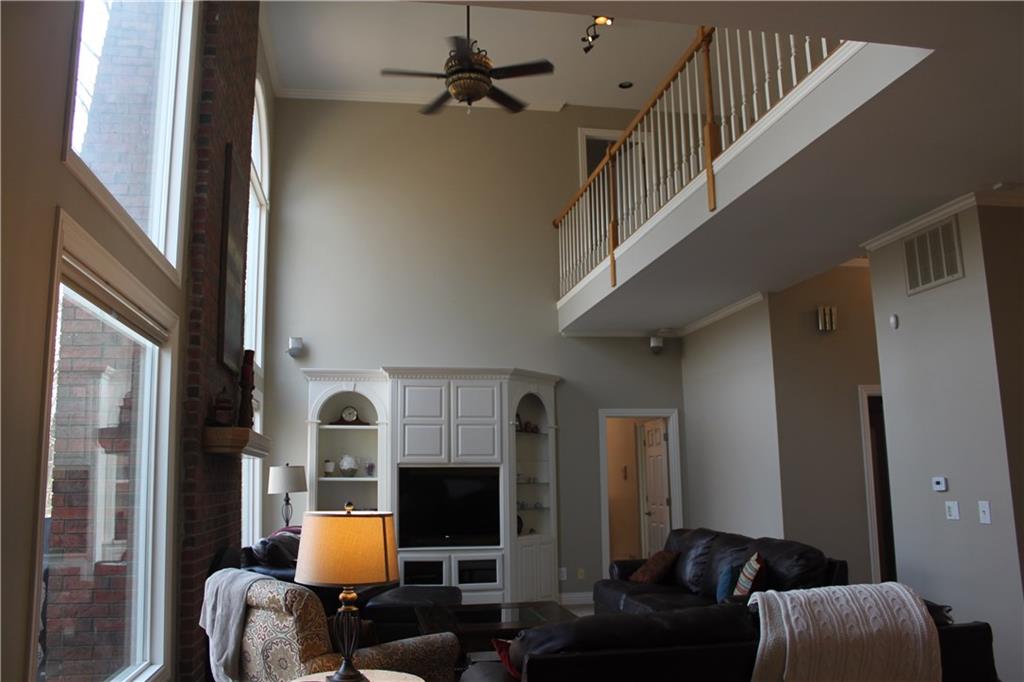 1807S PrestwickPL, Rogers, AR 72758