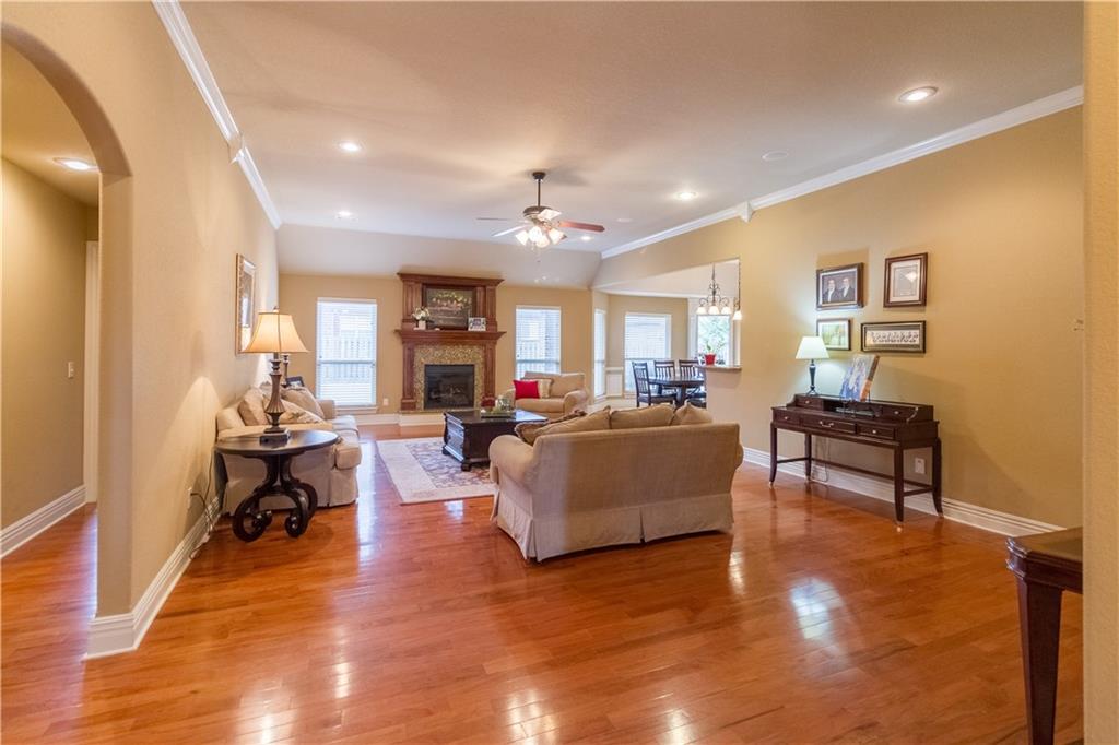 6112 BainbridgeDR, Rogers, AR 72758