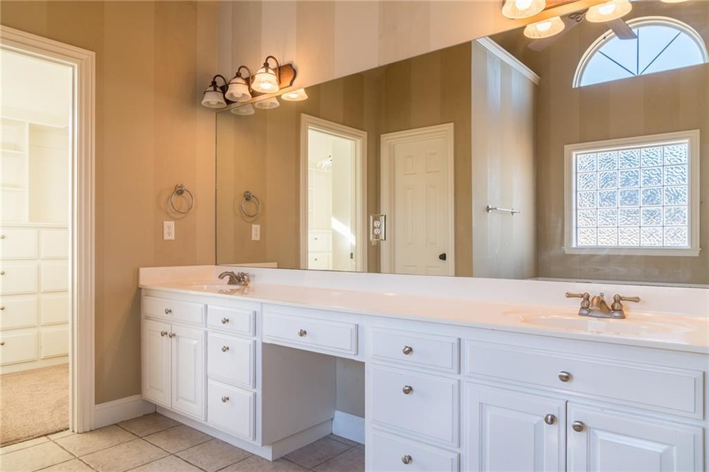 4900 46thPL, Rogers, AR 72758