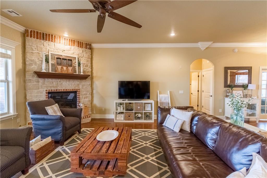 4122 WillowbendDR, Rogers, AR 72758