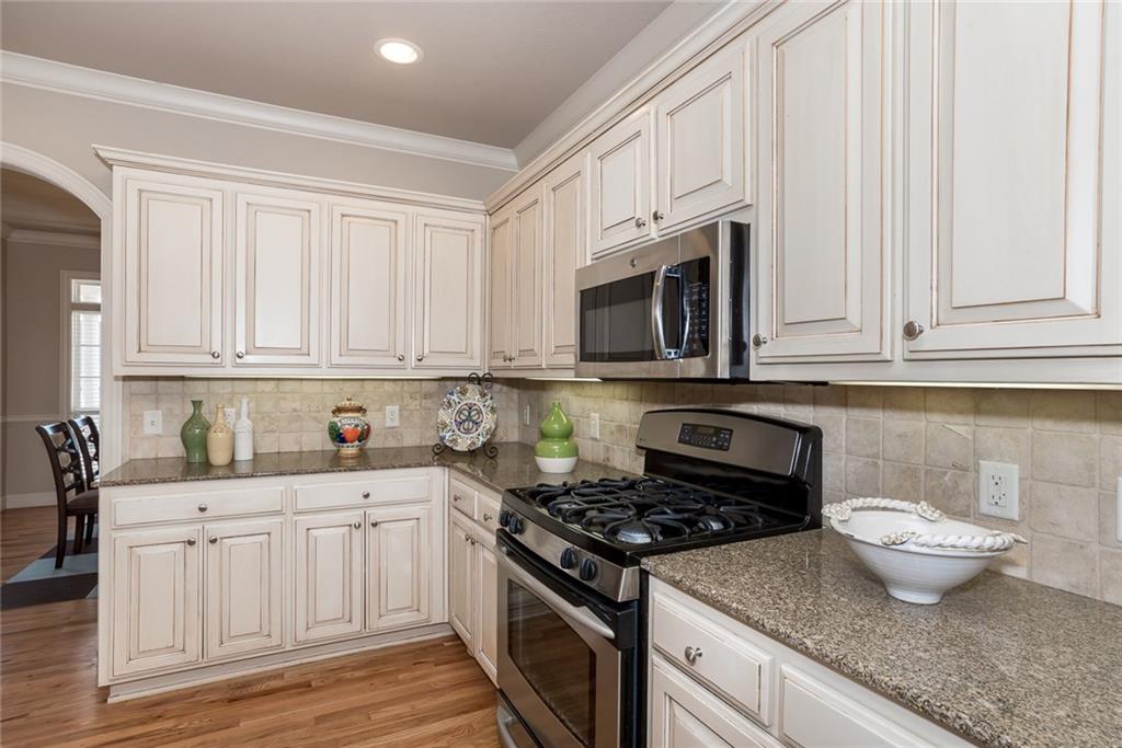 5203S Osage CreekRD, Rogers, AR 72758