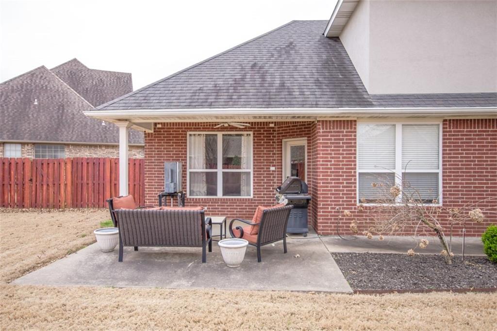 5304S BraebourneCT, Rogers, AR 72758