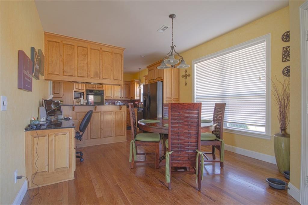 5304S BraebourneCT, Rogers, AR 72758