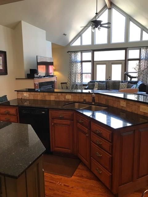 5455 ChardonnayCT, Rogers, AR 72758
