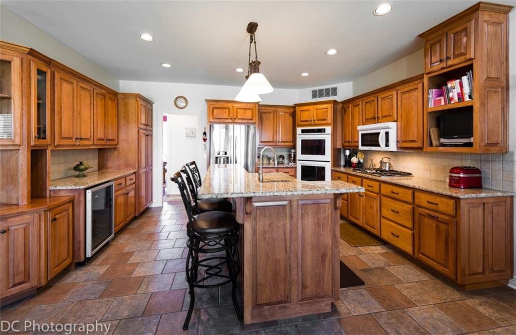 1307W MagnoliaST, Rogers, AR 72758