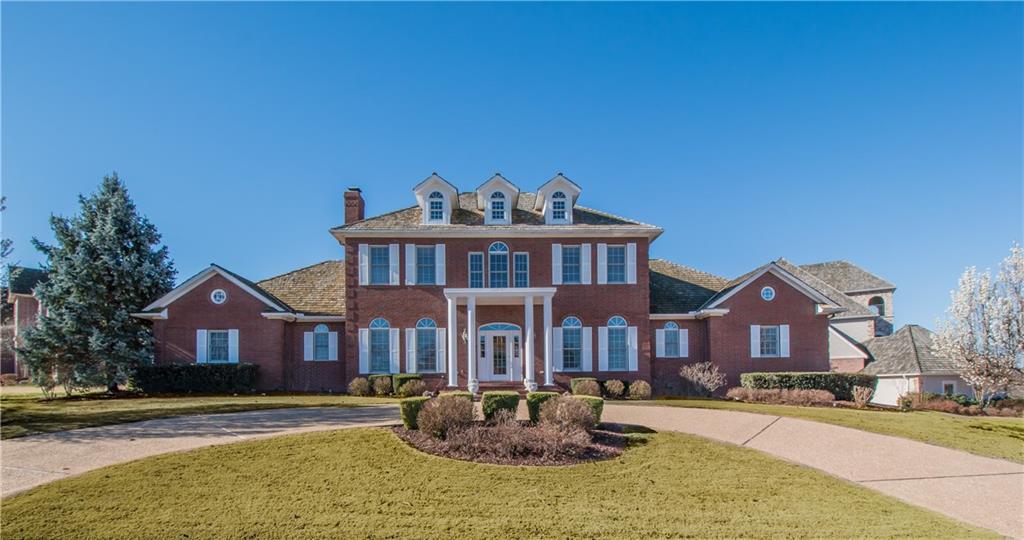82 ChampionsBLVD, Rogers, AR 72758