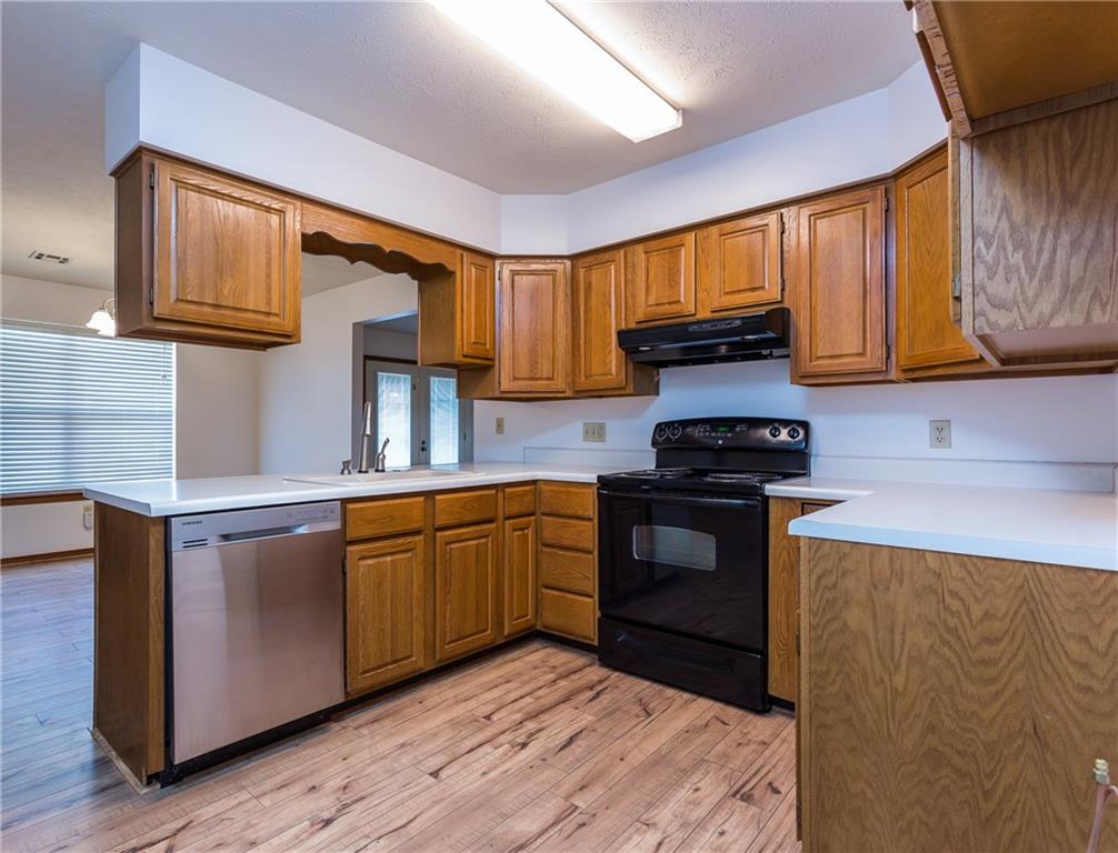 101 GlenwoodPL, Siloam Springs, AR 72761