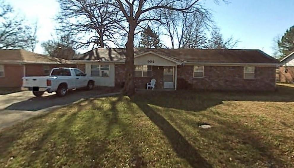 902W HarvardST, Siloam Springs, AR 72761