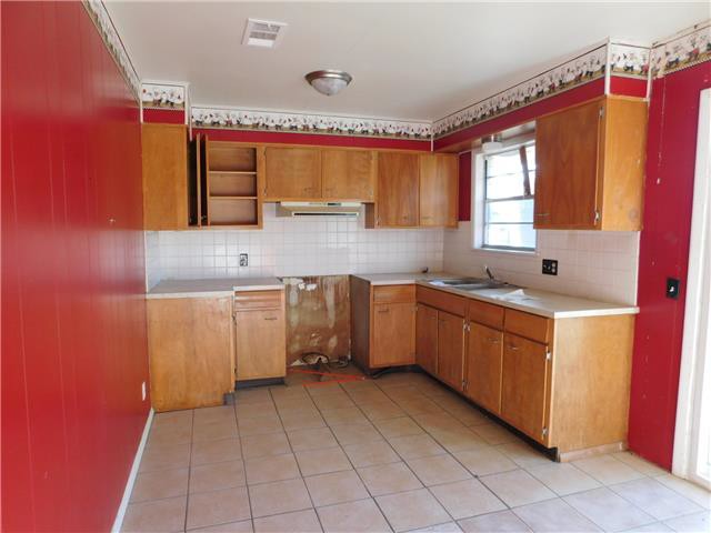 602 Dyer StSpringdale, AR, 72762Washington County