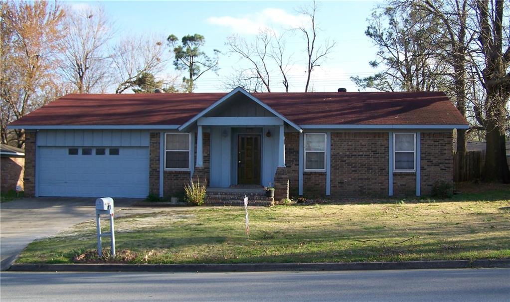 2505 BackusAVE, Springdale, AR 72762