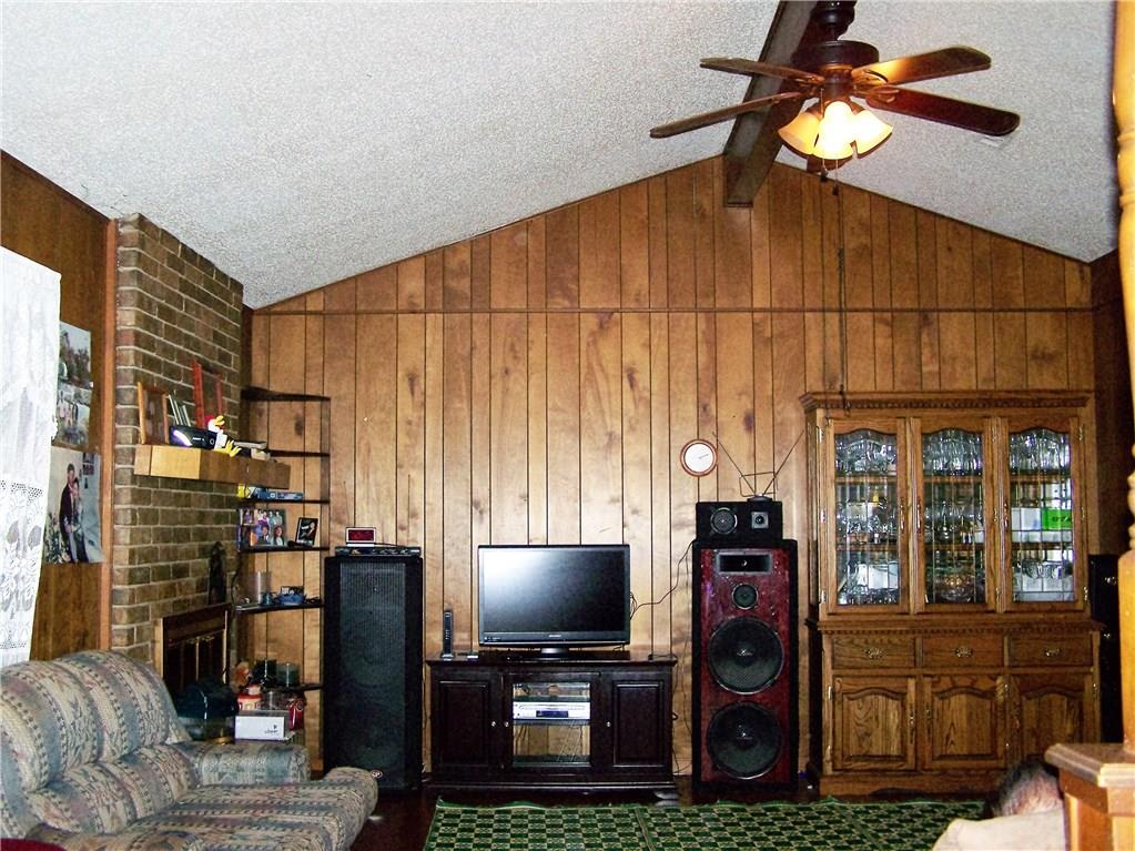 2505 BackusAVE, Springdale, AR 72762