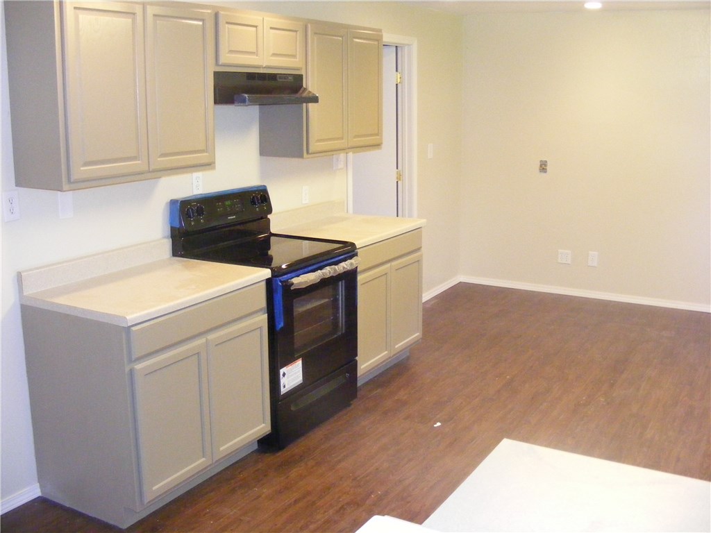 2407 BackusAVE, Springdale, AR 72762