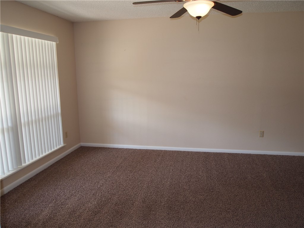 2101 ChristineST, Springdale, AR 72762