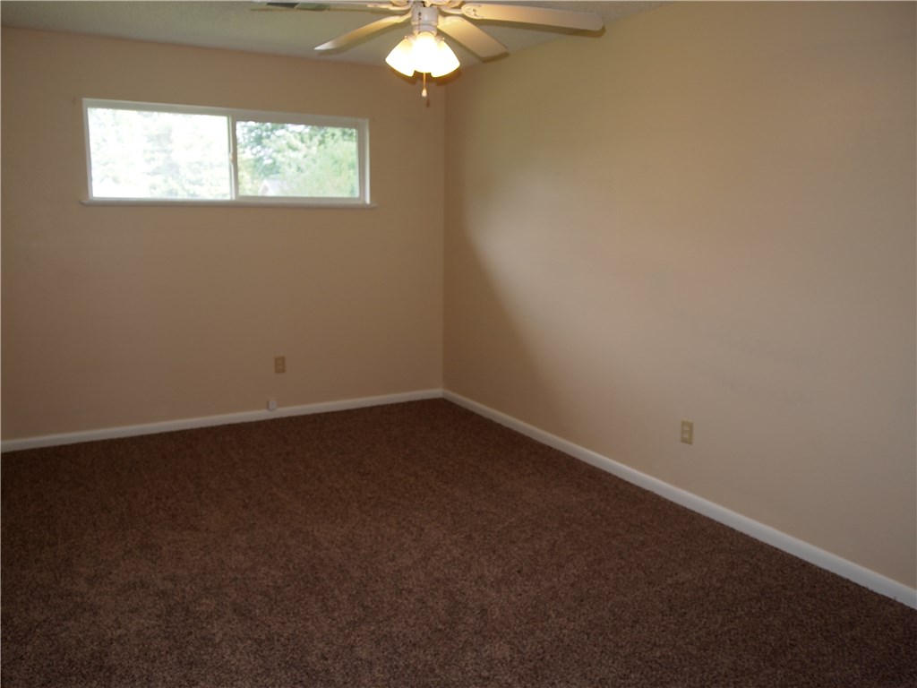 2101 ChristineST, Springdale, AR 72762