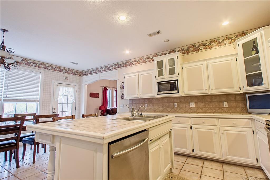 4274 TaraST, Springdale, AR 72762