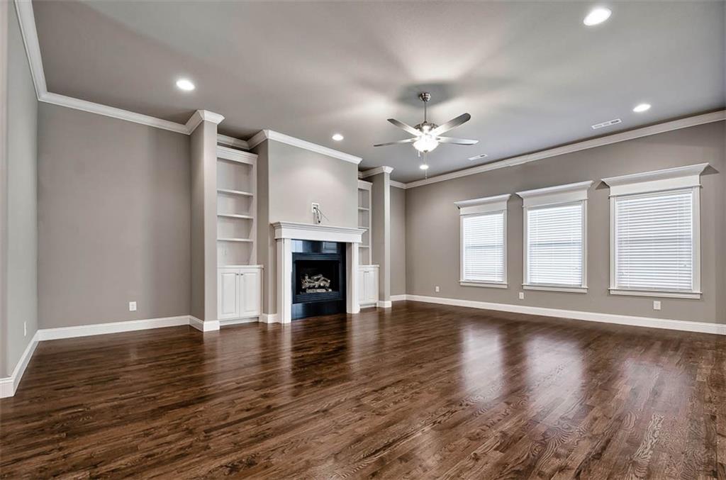 704 Quail, Elm Springs, AR 72762