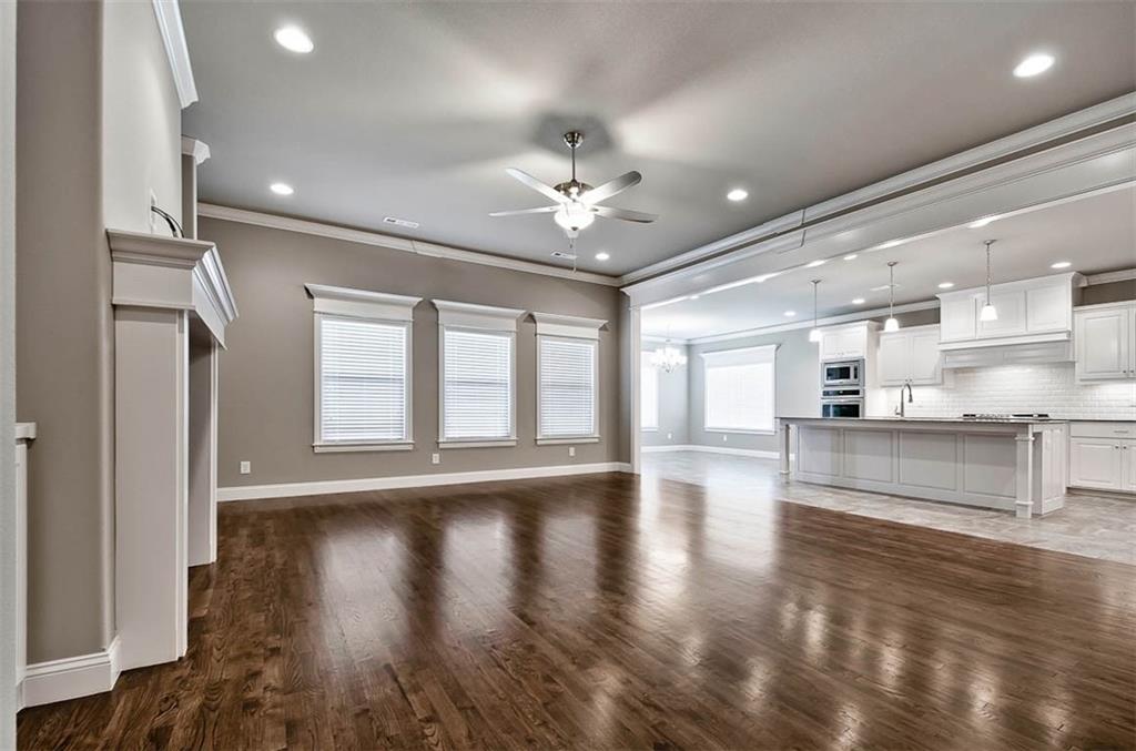 704 Quail, Elm Springs, AR 72762
