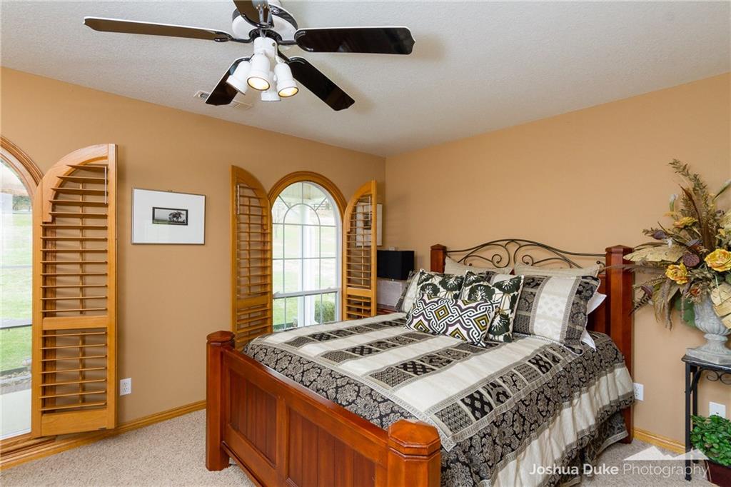 3008S BarringtonRD, Springdale, AR 72762