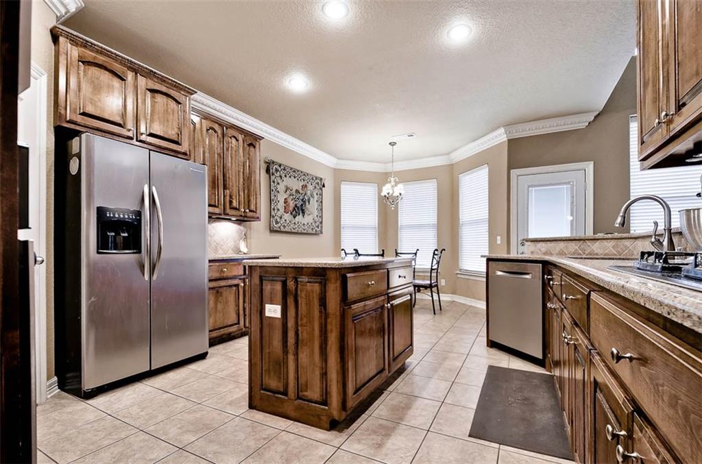 531 CandlelightCIR, Springdale, AR 72762