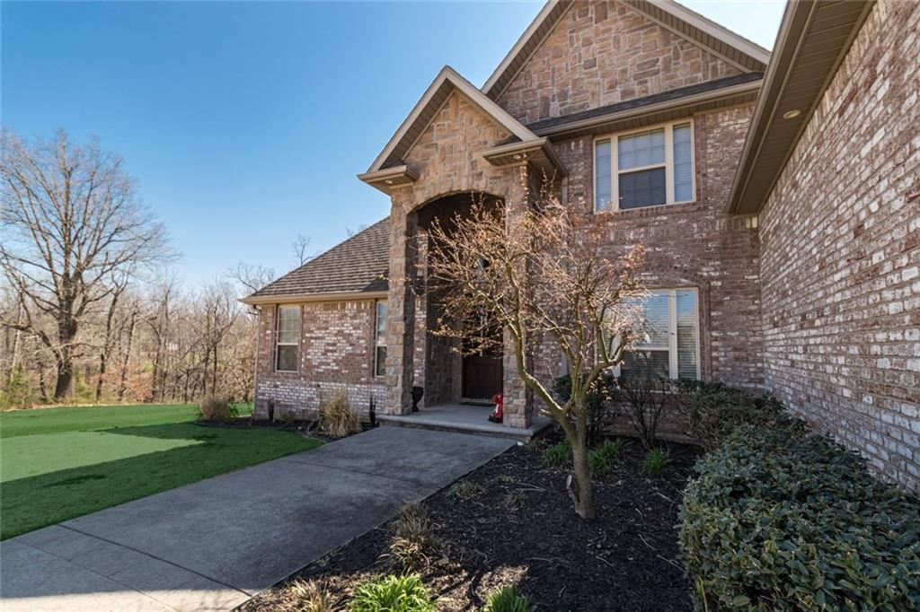 512 CandlelightCIR, Springdale, AR 72762