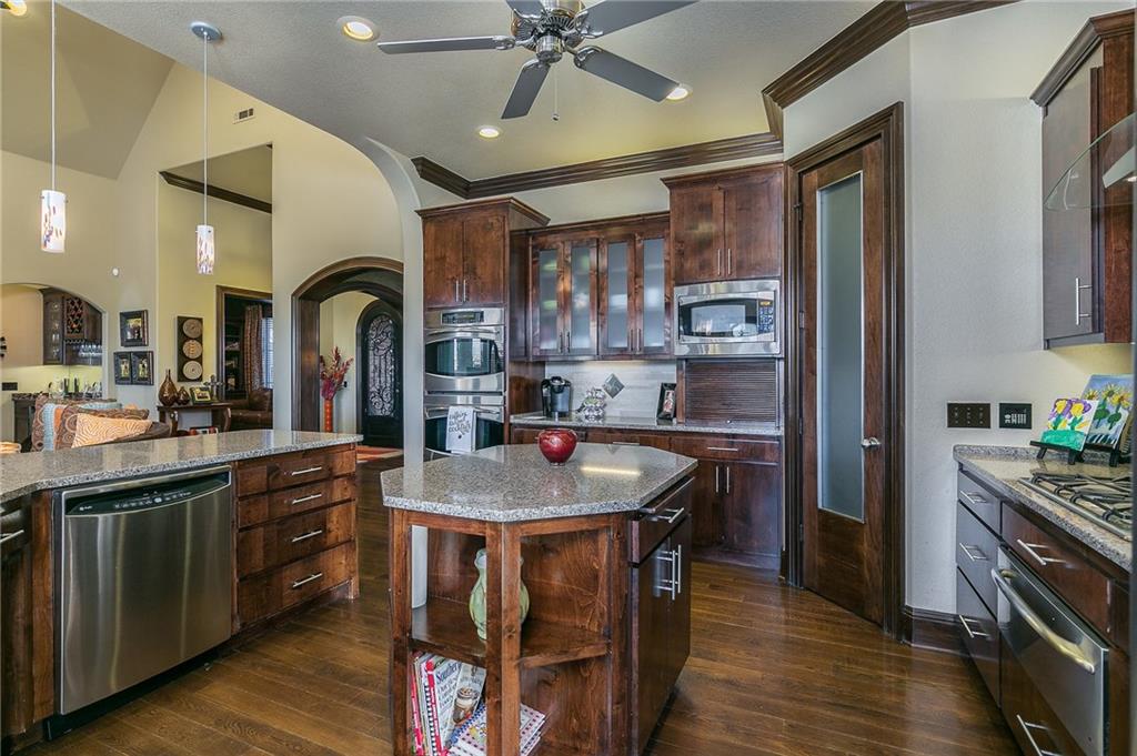 2997 Shadow CrestLN, Springdale, AR 72762