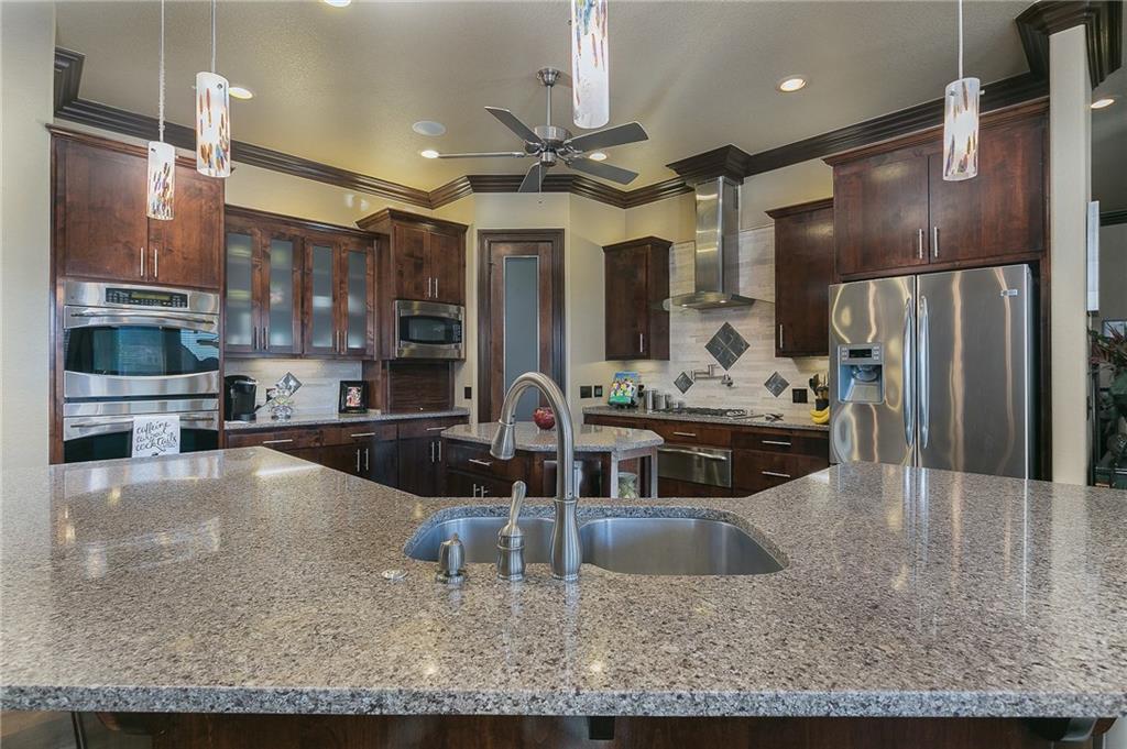 2997 Shadow CrestLN, Springdale, AR 72762