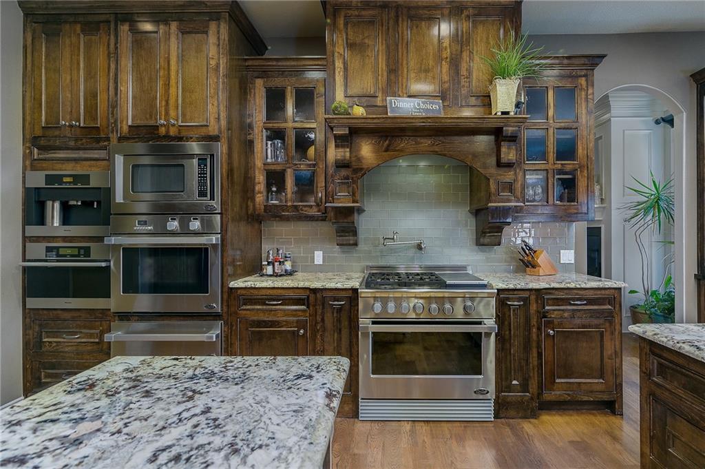 4244 LegacyDR, Springdale, AR 72762