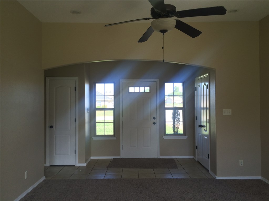 1213 Morgan HaleyLN, Springdale, AR 72764