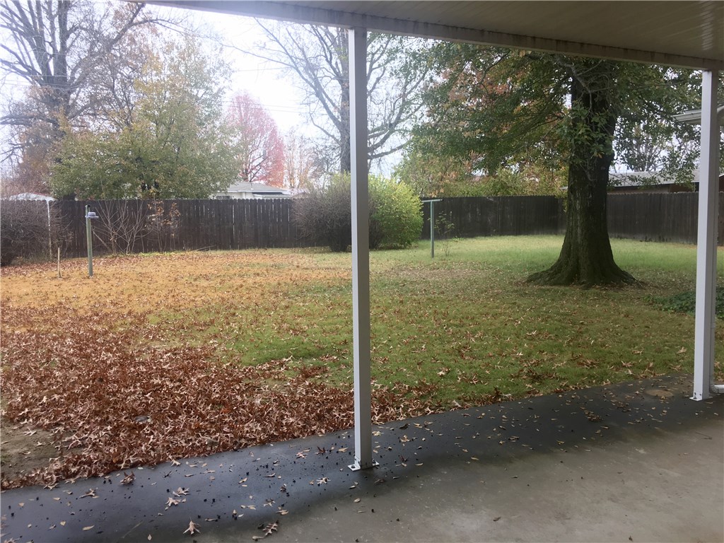 1406 MorlanAVE, Springdale, AR 72764