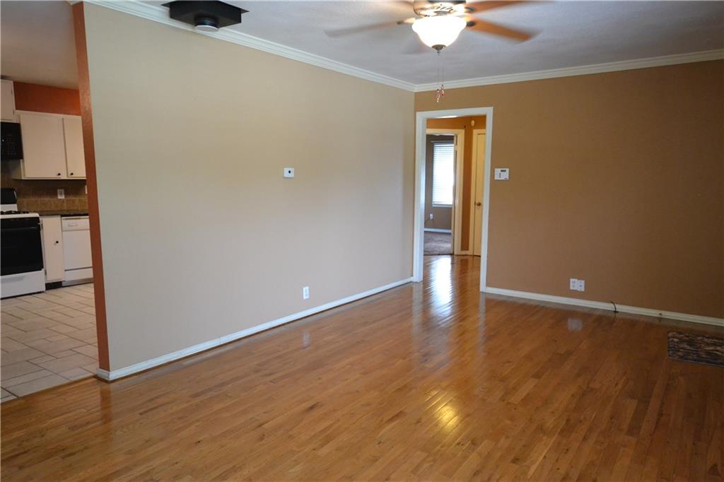 921 ParkerAVE, Springdale, AR 72764