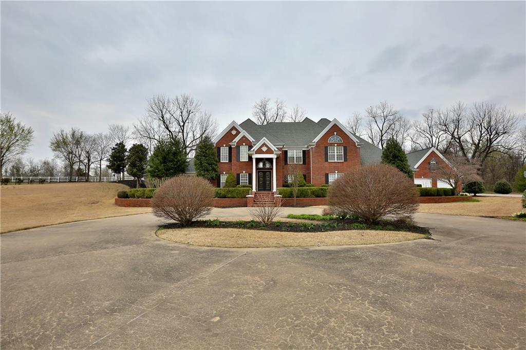 2428 Clear CreekDR, Springdale, AR 72764