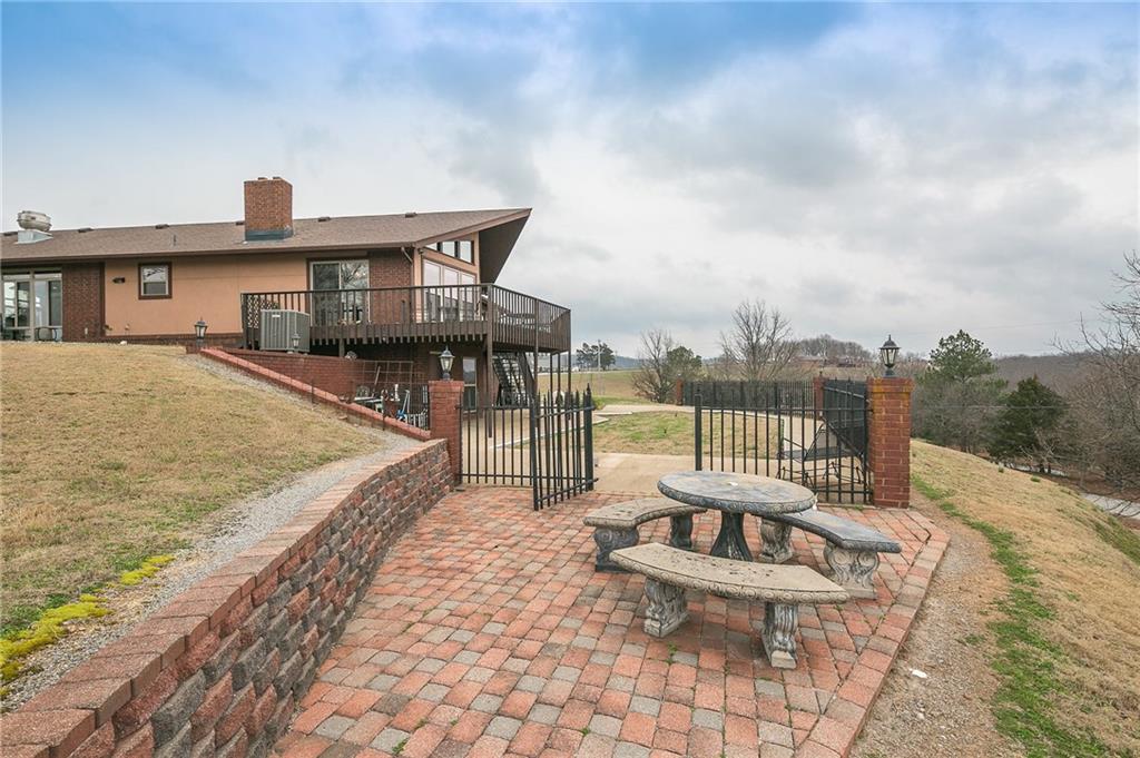 13620 Mineral SpringsRD, West Fork, AR 72774