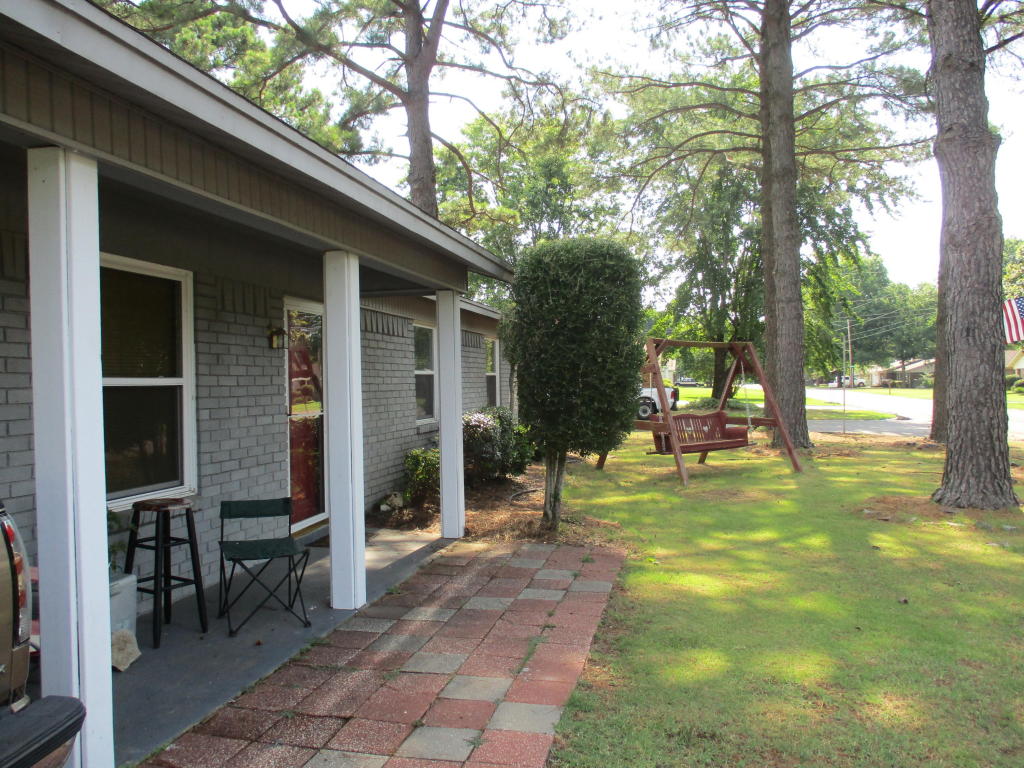 1105 E G, Russellville, AR 72801
