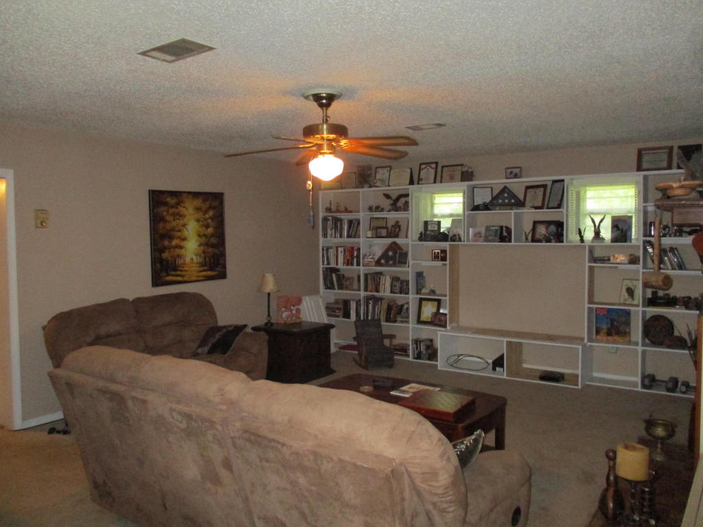 1105 E G, Russellville, AR 72801