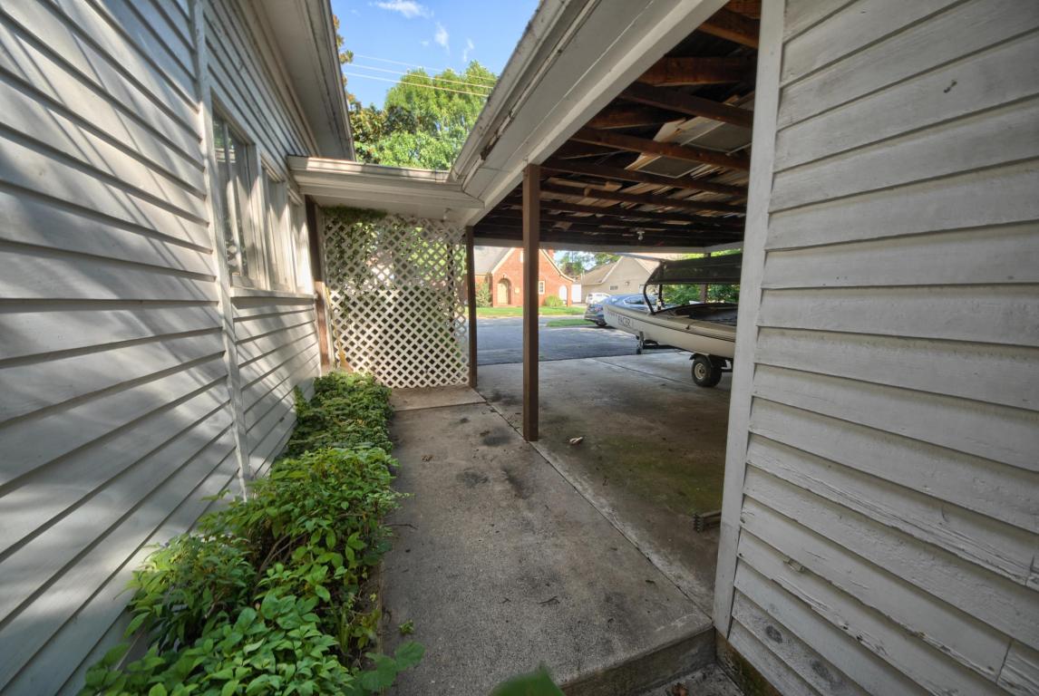 1001 W B Street, Russellville, AR 72801