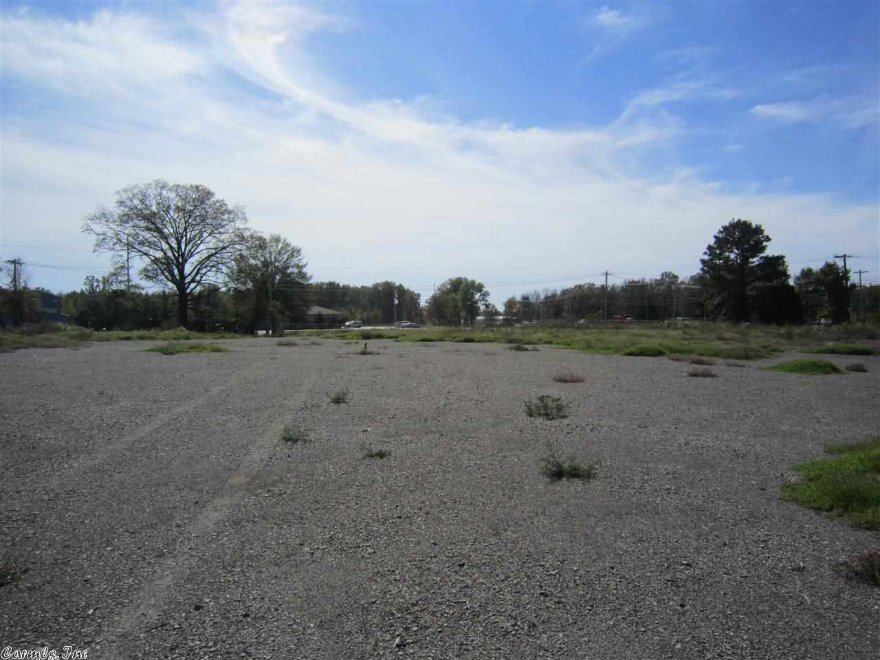 705 S El Mira, Russellville, AR 72801