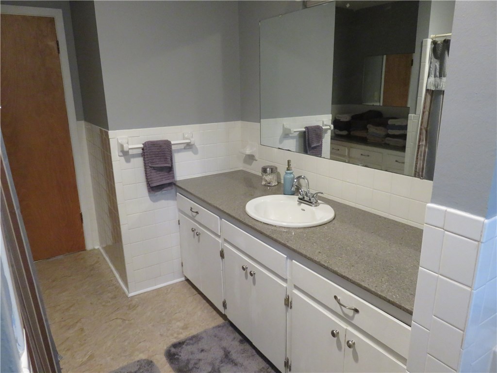 102 LakewoodCIR, Russellville, AR 72802