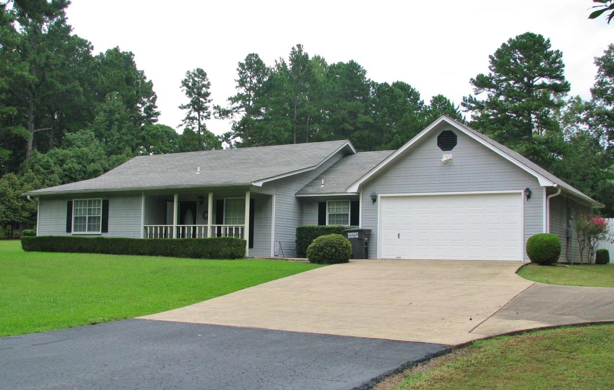 321 MEADOW Road, Russellville, AR 72802