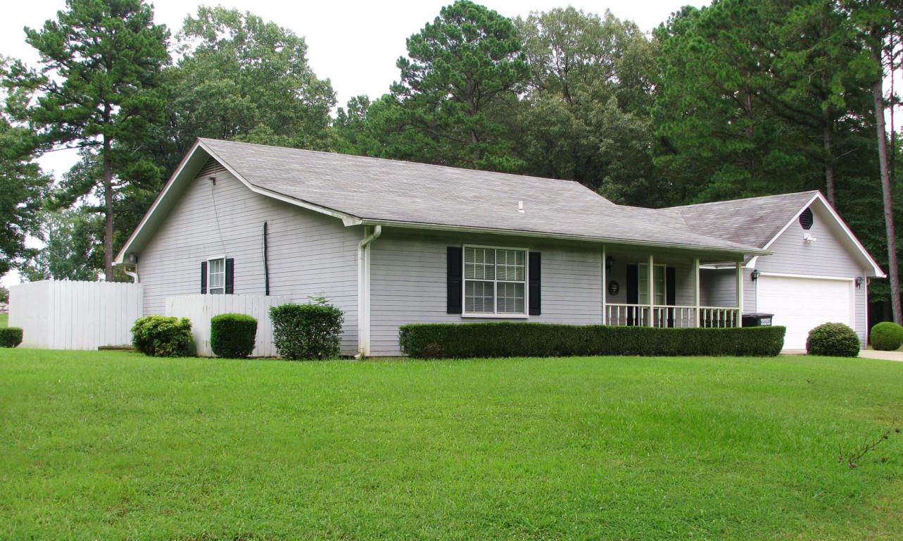 321 MEADOW Road, Russellville, AR 72802