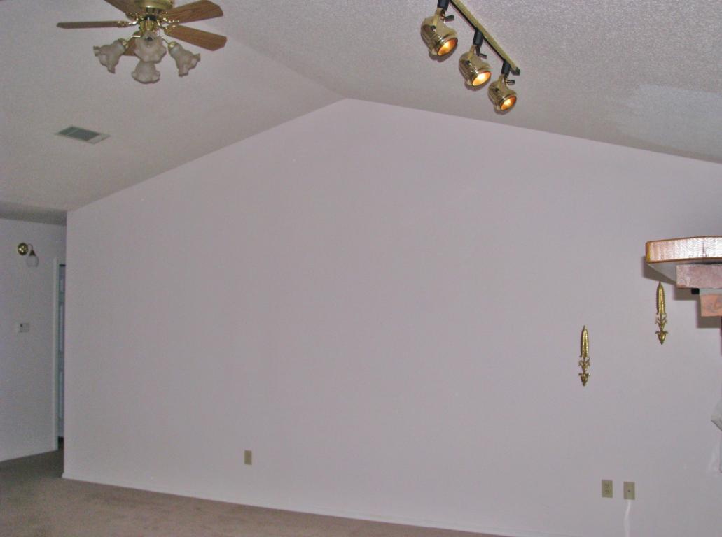 321 MEADOW Road, Russellville, AR 72802