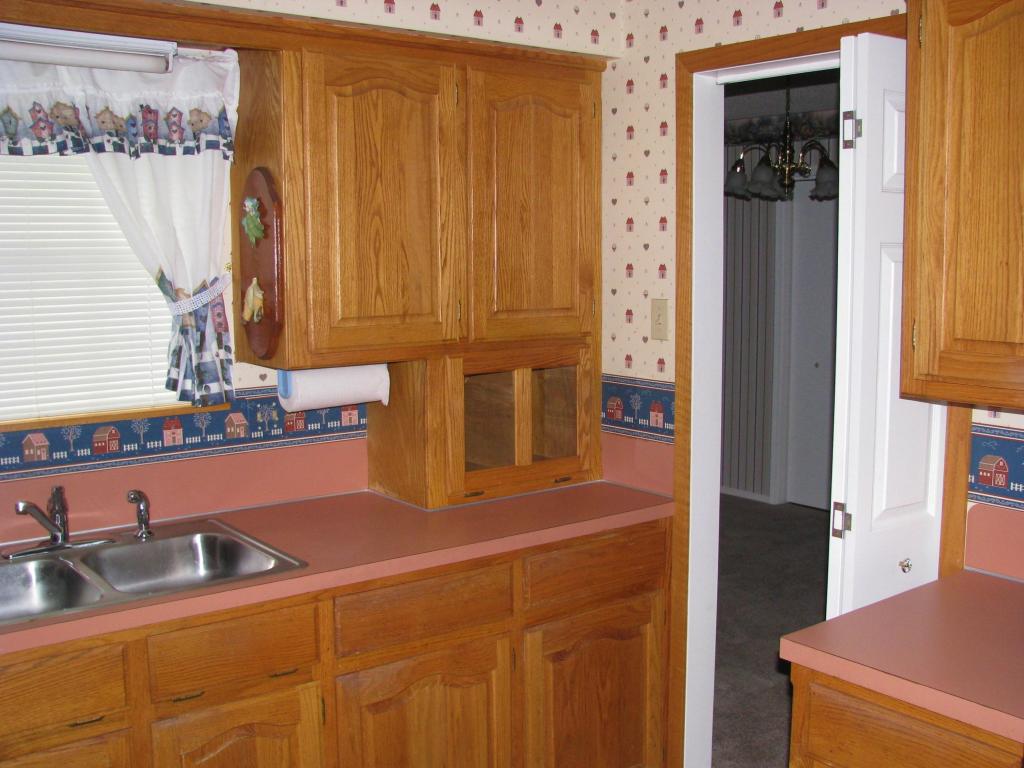 321 MEADOW Road, Russellville, AR 72802