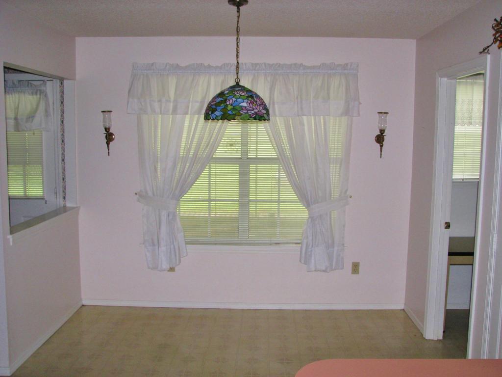 321 MEADOW Road, Russellville, AR 72802