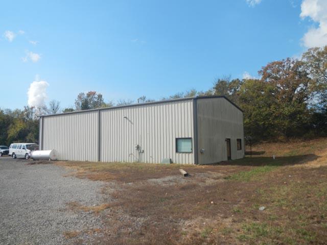 8411 West US HWY 64, London, AR 72802