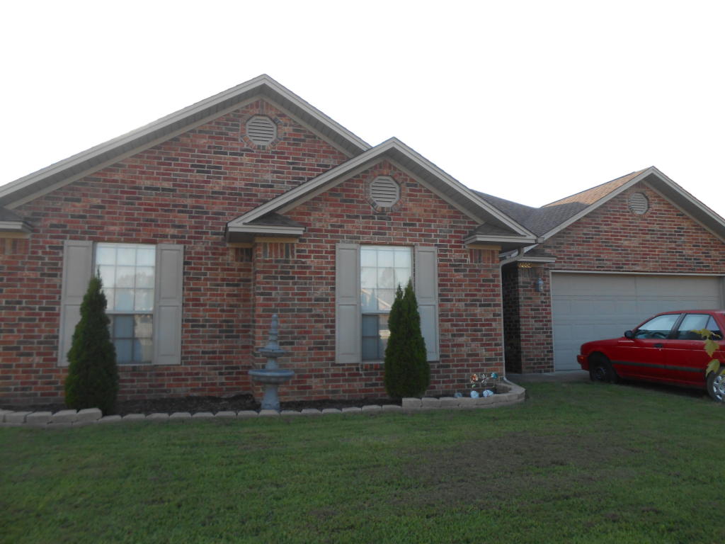 2004 S UTICA Avenue, Russellville, AR 72802