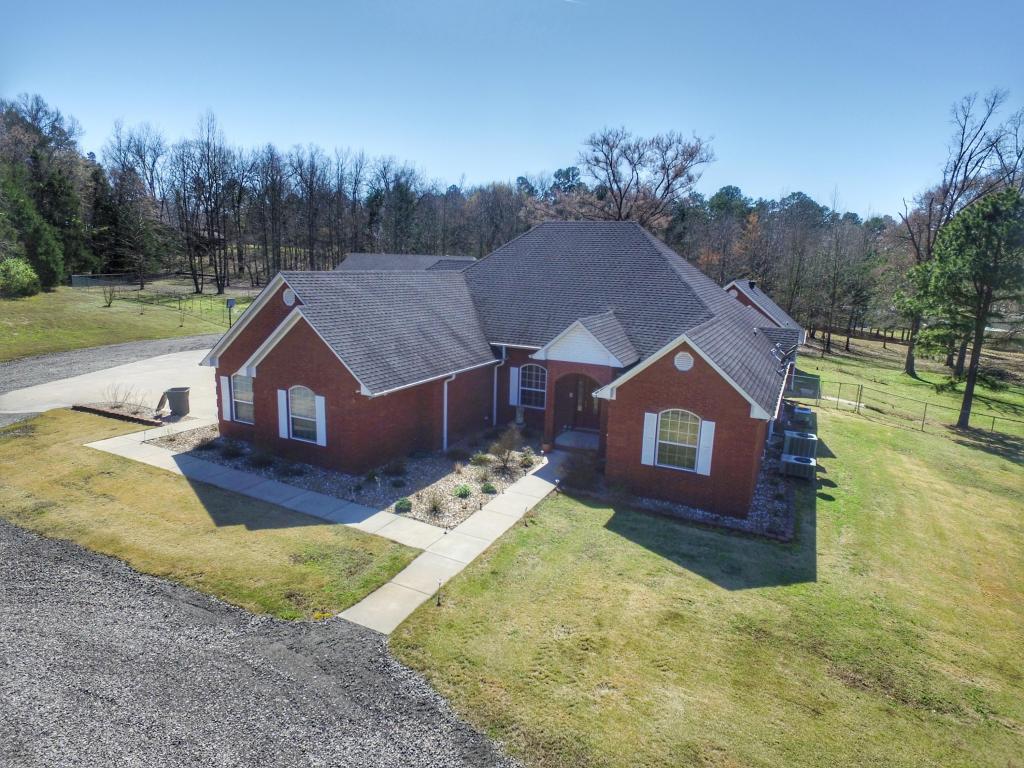 35 Walthall Road, Russellville, AR 72802
