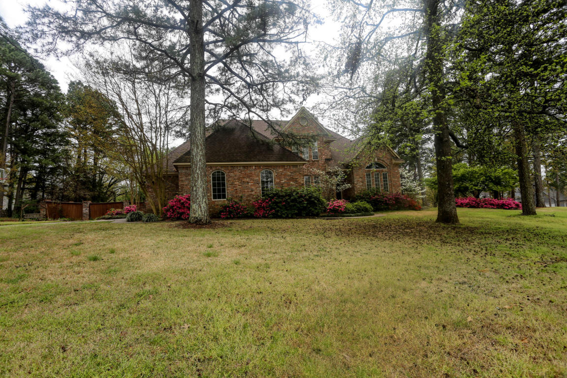 3307 Half Moon Lane, Russellville, AR 72802