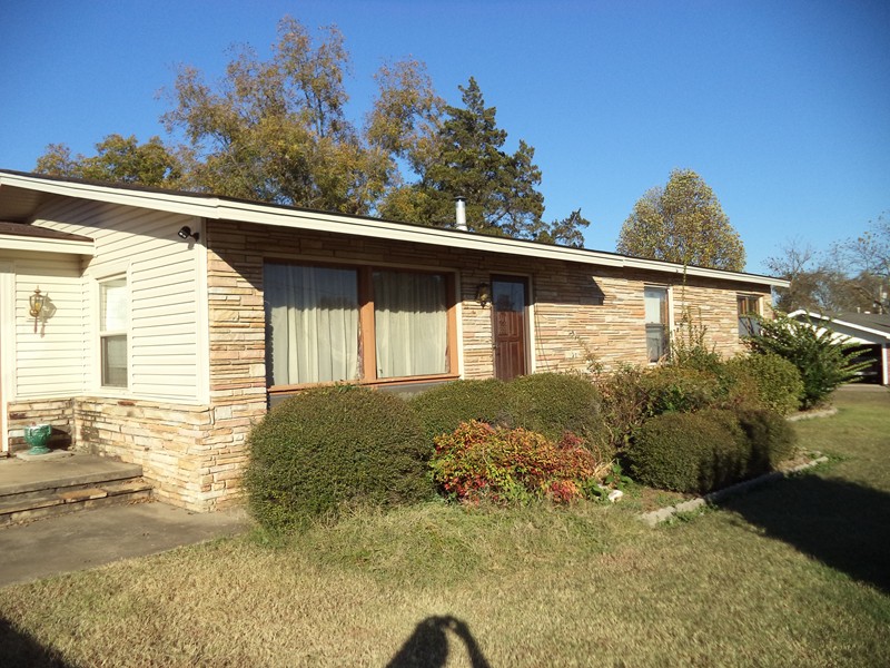 2008 West Main, Clarksville, AR 72830