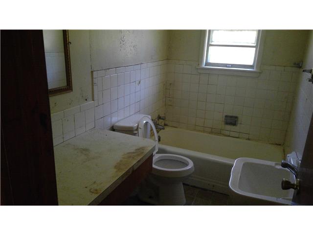 124 Central StLondon, AR, 72847Pope County